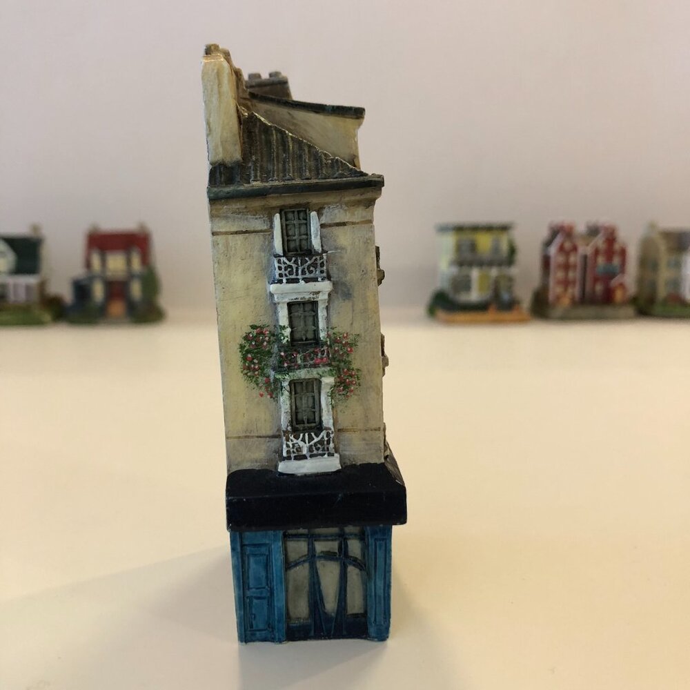 J Carlton Miniature Building Dominique Gault 210175 Modes de Paris - Picture 6 of 16